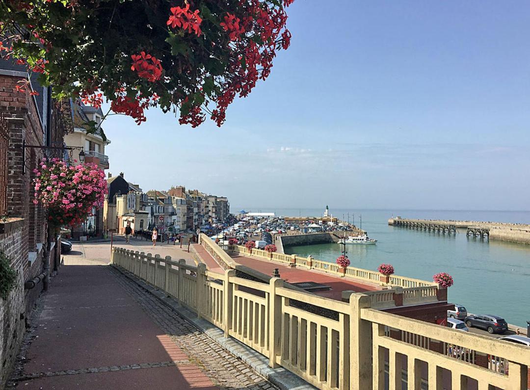 Notre Nid - Grande Terrasse Privee En Bord De Mer, Au Coeur Du Quartier Historique Du Treport ! Wifi Le Treport Ngoại thất bức ảnh